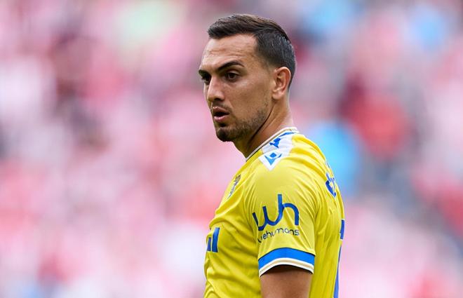 爱游戏官方入口-拉齐奥清晨官宣签约，志在法甲名次提升，信心回归，纪律约束更严格(11本最佳防御阵型链接)