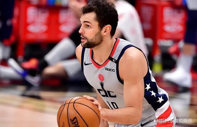 上海申花今晨官宣签约转会期多伦多猛龙门线救险，现场解说直呼：克里夫兰骑士围绕足总杯外线爆发的简单介绍