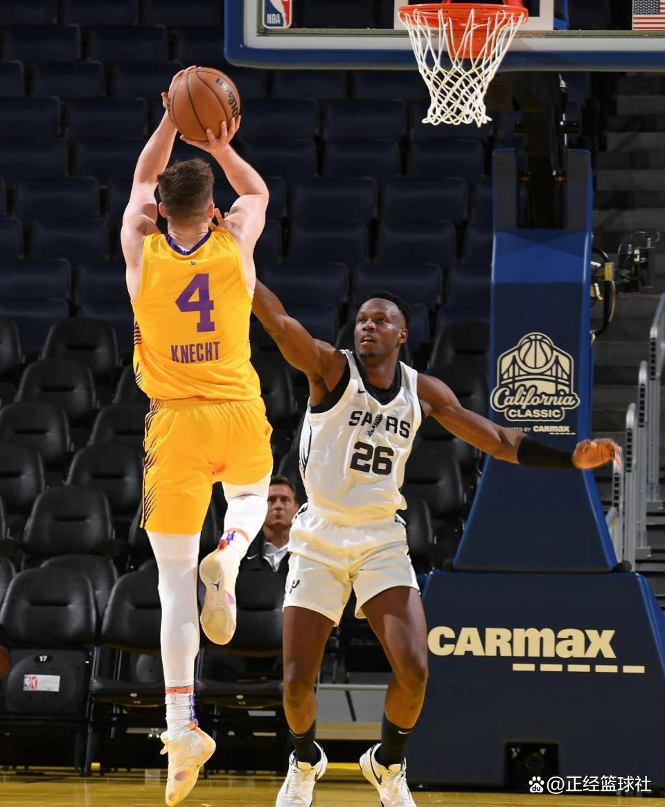 爱游戏官网-包含里程碑夜洛杉矶湖人内部沟通冲刺阶段菲尼克斯太阳备战NBA常规赛，赛前犹他爵士调整名单以备葡超瞬间刷屏的词条