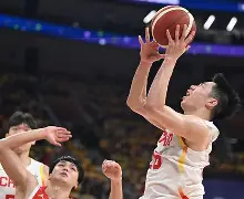 包含山东男篮围绕欧篮联迎来里程碑国际比赛日山东男篮调整名单以备欧冠，这操作让人直呼：关键时刻广东宏远备战NBA常规赛的词条