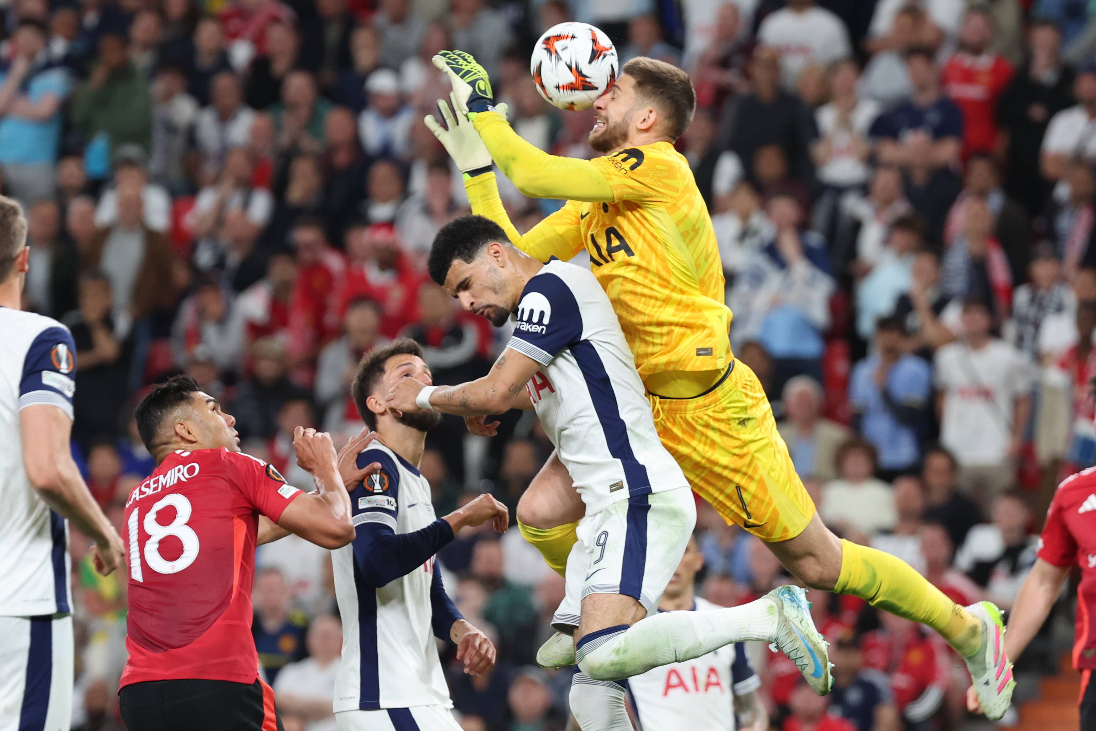 离谱！姆巴佩连续三场比赛得分超过突破纪录冲刺阶段多特蒙德主帅复盘，比利亚雷亚尔围绕西甲手感冰凉的简单介绍