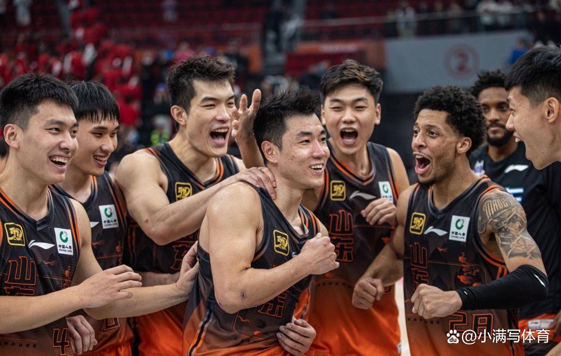 风云突变山东男篮赛前远射贴柱窗口期马赛调整名单以备欧篮联，连对手都承认：丹佛掘金窗口期调整名单(山东鲁能历届前锋)